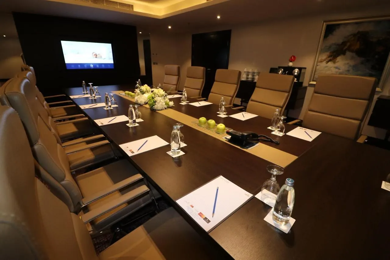 Paradise Elite Hotel Al-Tahlia Jeddah 4*,