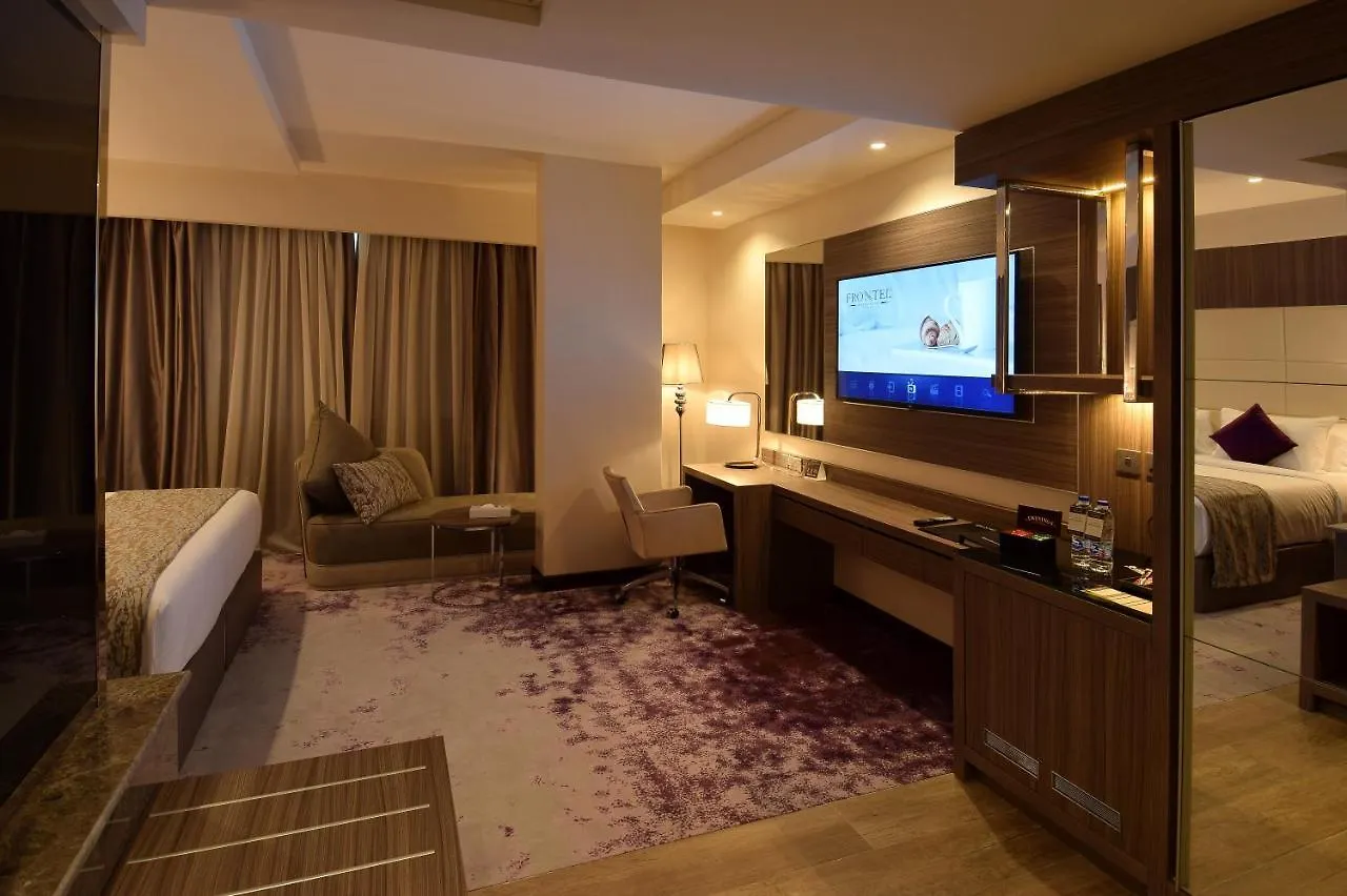Paradise Elite Hotel Al-Tahlia Jeddah 4*,
